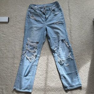 American Eagle Outfitters Light Blue Distressed Boyfriend Jeans